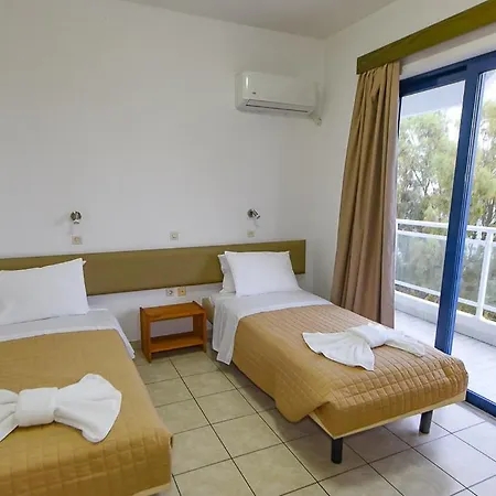 Amalia Sea Apartahotel 3*