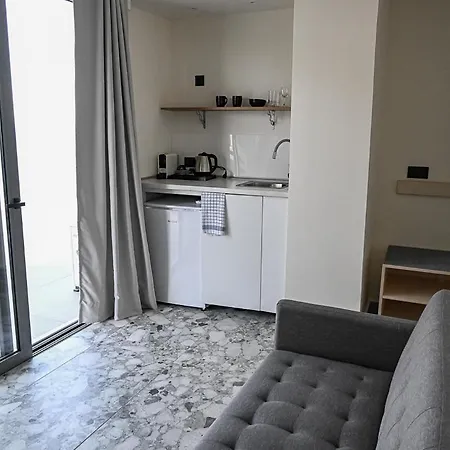 Hotel apartamentowy Amalia Sea 3*